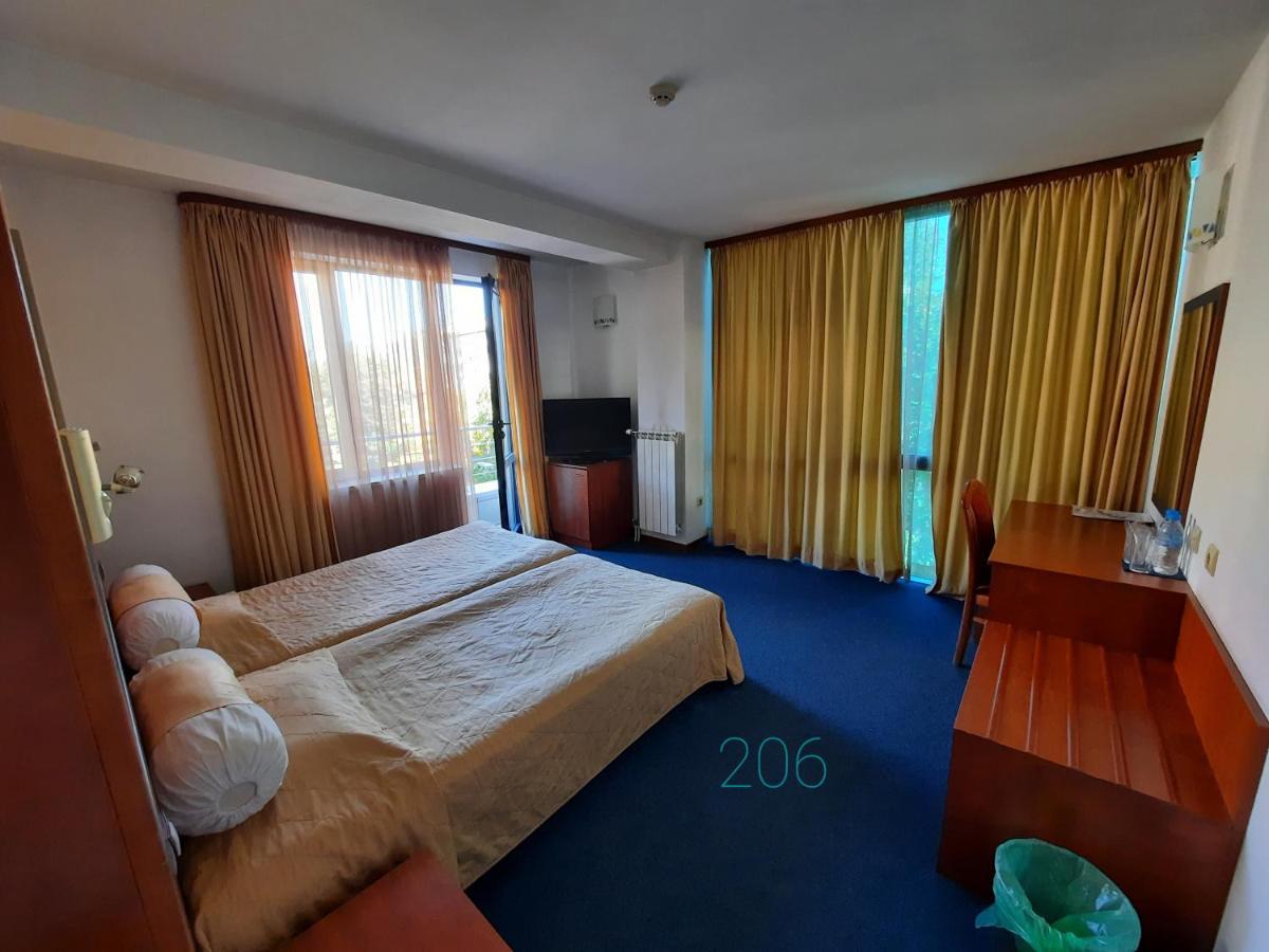 Hotel Latinka Sofia Zewnętrze zdjęcie